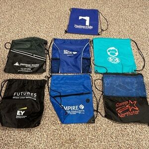 9 drawstring lightweight bags (new)